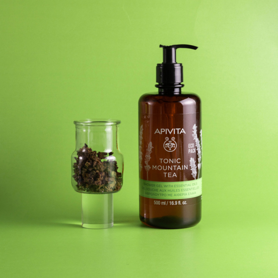 Apivita tonic нежен почистващ и тонизиращ душ гел с планински чай и етерични масла 500ml